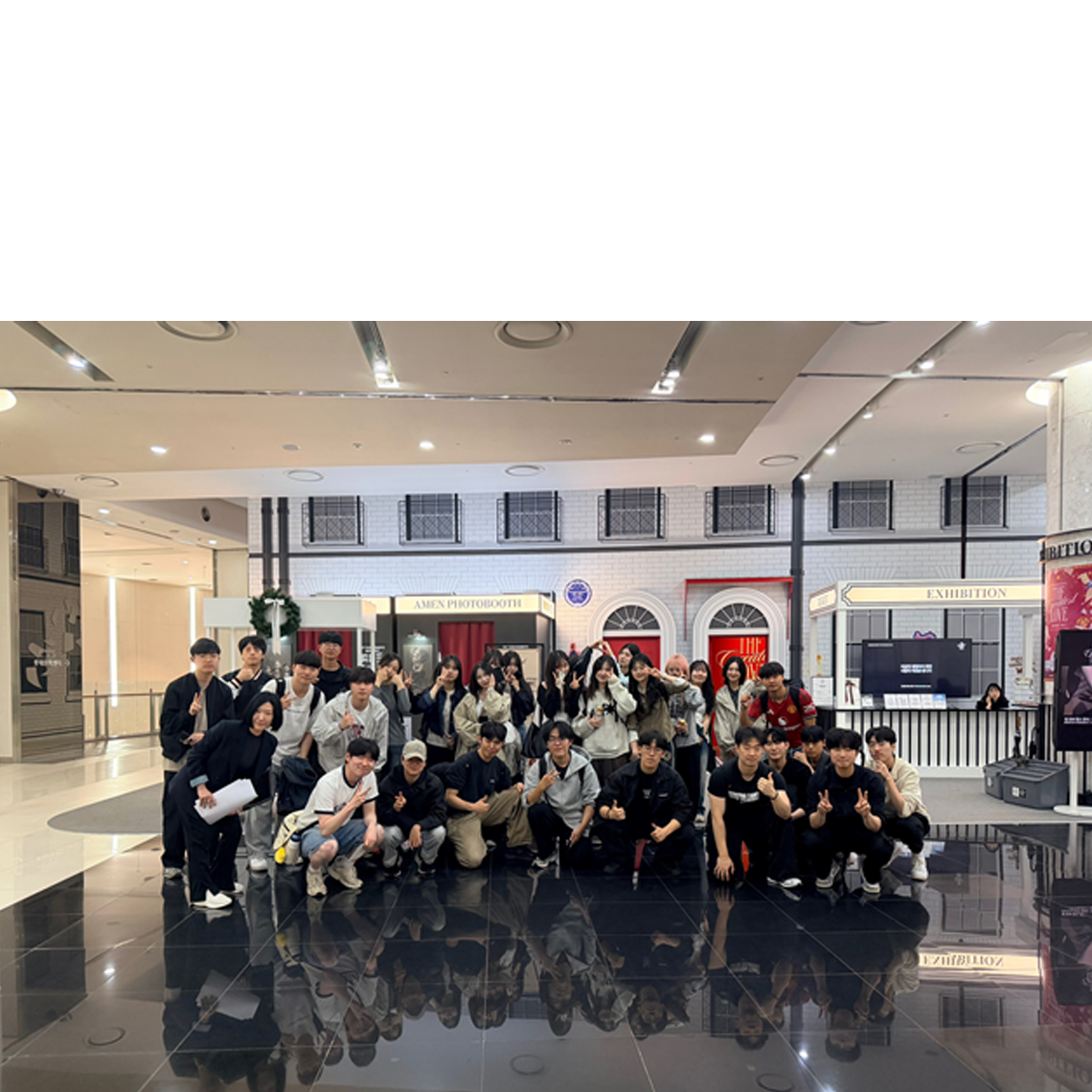 수원대학교 디지털콘텐츠 전공, 몰입형 미디어 전시 ‘킹 오브 킹스‘ 현장 체험 진행