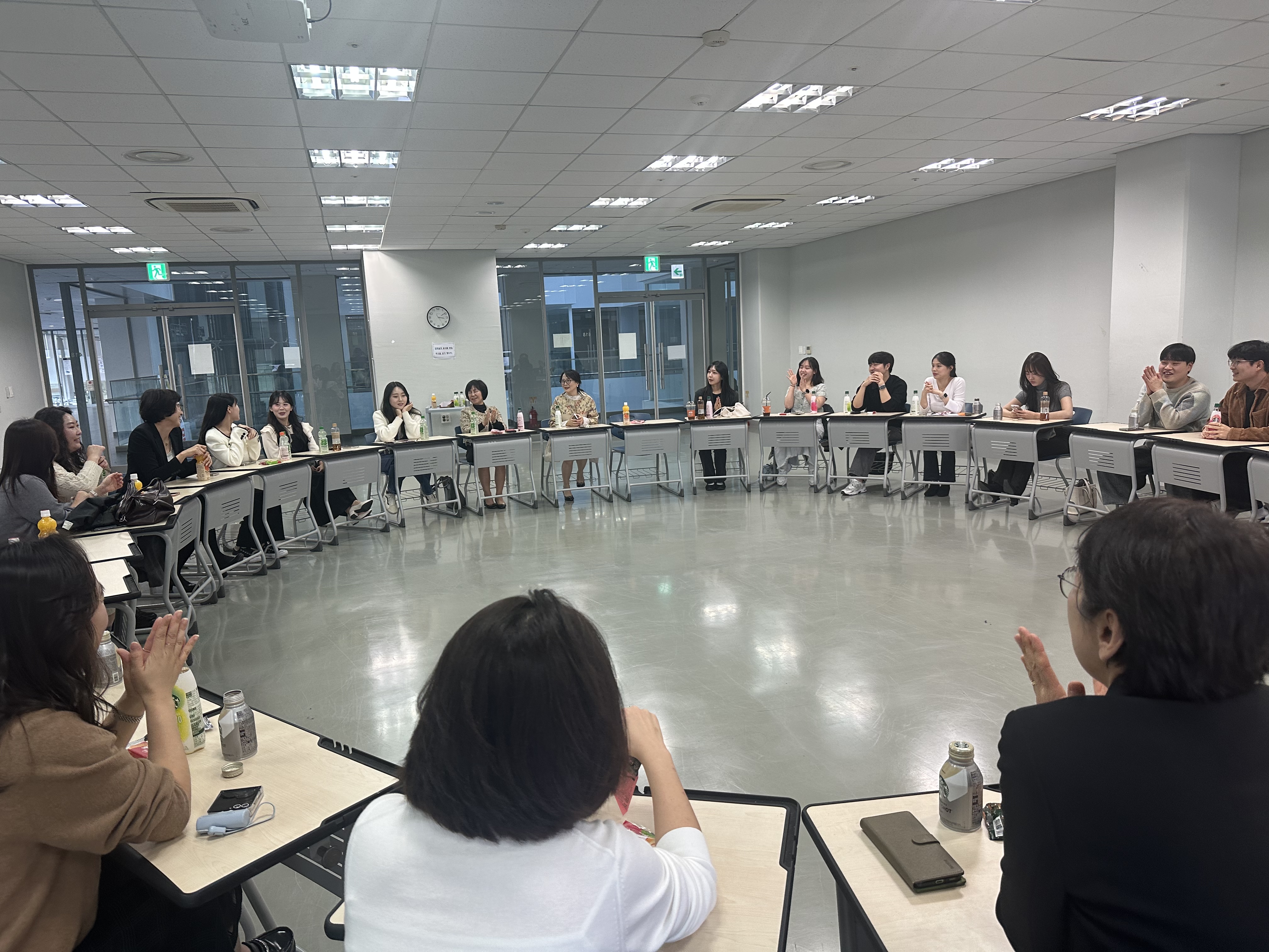 2025.10.24 졸업생 간담회